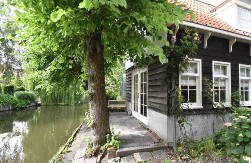 Edam House | Serene Getaway in Edam