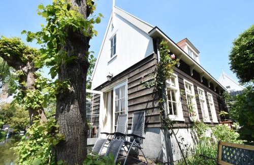 Edam House | Serene Getaway in Edam