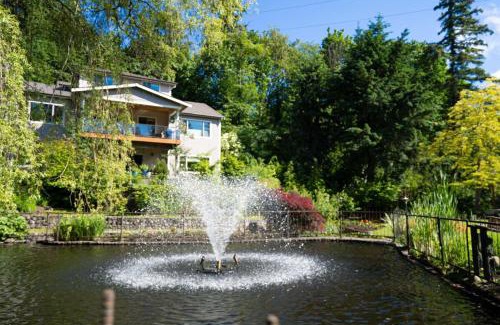 Kenmore Villa | Serene Getaway in Kenmore