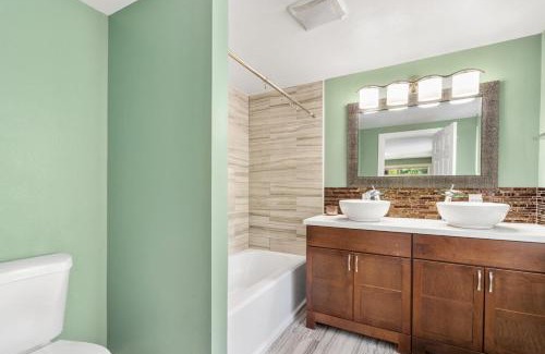 Kenmore Villa | Serene Getaway in Kenmore