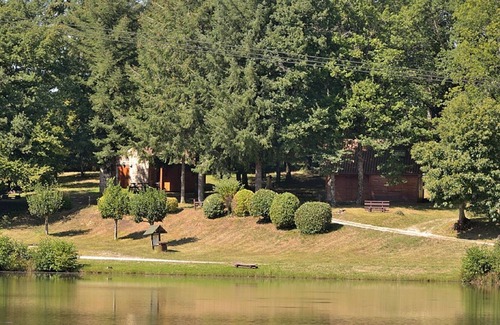 Cussac House | Serene Holiday Home in Cussac with Private Terrace, Barbeque
