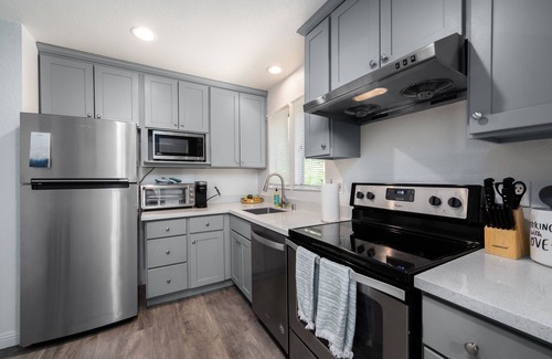 Walnut Creek Apartment | Serene in Walnut Creek | 30 Min to SF and Napa