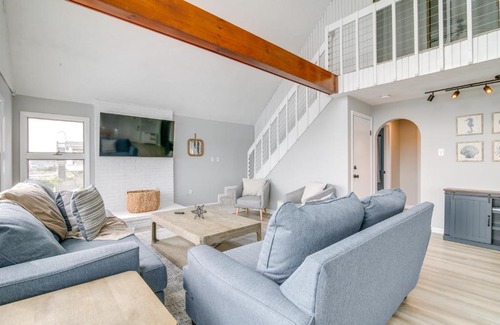 Mattapoisett House | Serene Mattapoisett Home with Private Beach Access!