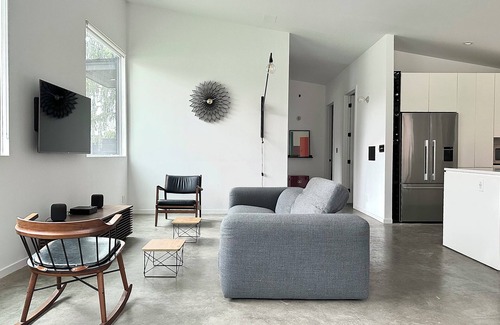 New Paltz House | Serene Modern 3-bedroom house with WiFi in peaceful Hudson Valley