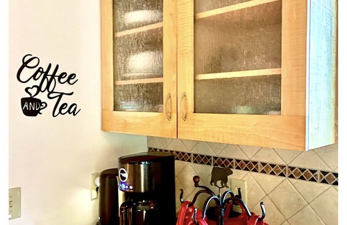 Wilson Creek House | Serene Mountain Retreat Abundant Wildlife 4BR Starlink Internet EV Charger