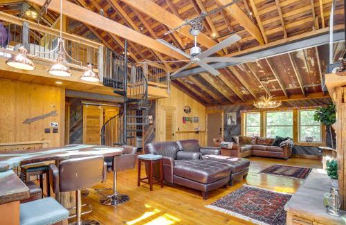 Pacific House | Serene Pacific Getaway Deck, Grill and Fire Pit!