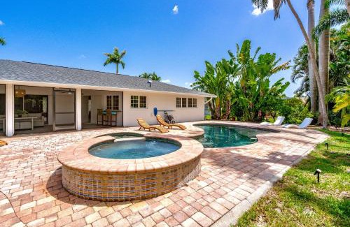 McGregor House | Serene Pool & Spa Home near Beaches & Downtown