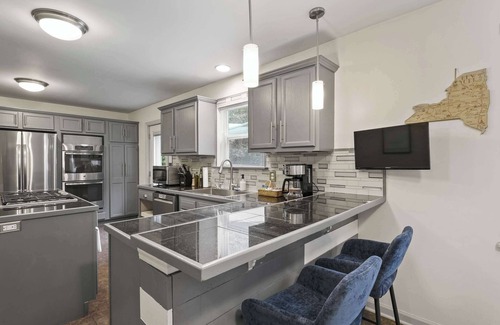Schuylerville House | Serene Poolside Retreat | 4 Bed, 2 Bath | Near Saratoga