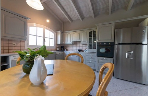 Kalamata House | Serene Seaside Bliss - Lush&Secluded Garden Oasis
