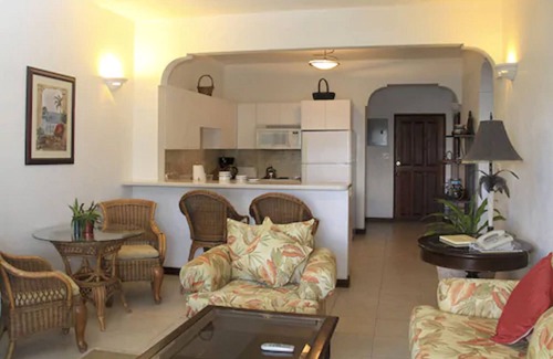 Shoal Bay Hotel | Serenity Cottages