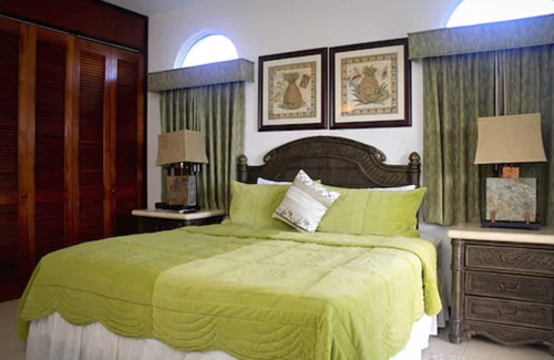 Shoal Bay Hotel | Serenity Cottages