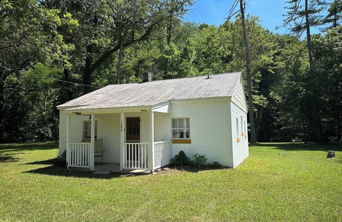 Max Meadows Cottage | Serenity Creek Cabin located in the Blue Ridge Mountains of VA