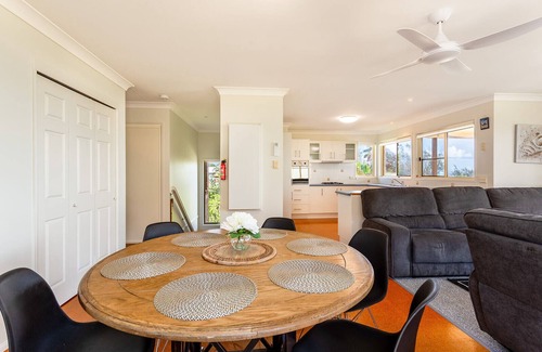 Kinka Beach House | Serenity House at Kinka - UPPER LEVEL