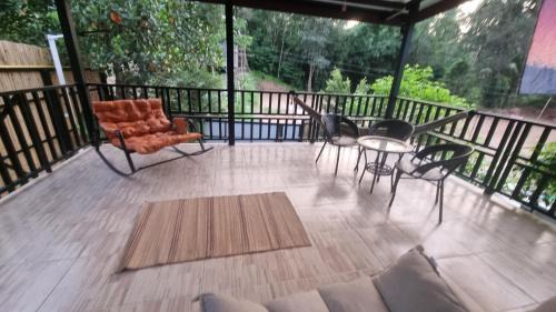 Ko Pha-ngan Apartment | Serenity House with Large terrace