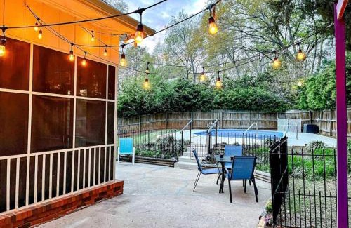 Harbison House | Serenity in the Suburbs