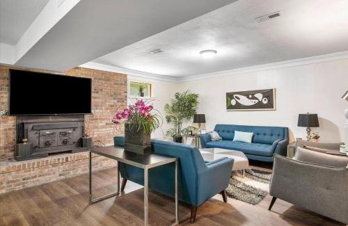 North Chesterfield House | Serenity in the Suburbs: Your Gorgeous RVA Getaway