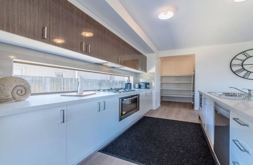 Inverloch House | Serenity on Beachcomber!