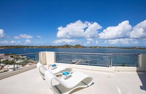 Maho Villa | Serenity Penthouse - The Pinnacle of Luxury