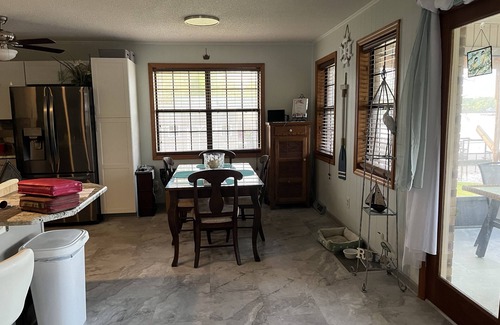 Prosperity House | SERENITY PLACE - 3 BR 2 BA home, sleeps 8, on gorgeous Lake Murray