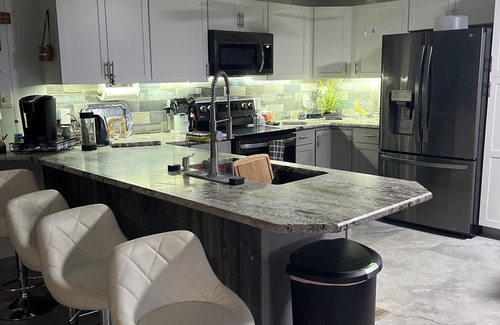 Prosperity House | SERENITY PLACE - 3 BR 2 BA home, sleeps 8, on gorgeous Lake Murray