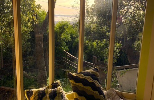 Berkeley Hills Apartment | Serenity Redwood Studio Berkeley Hills SF Bay Views