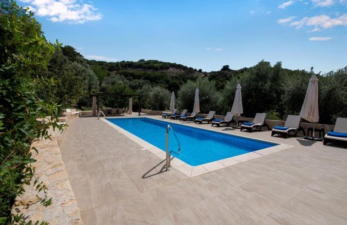 Kantanos-Selino Villa | Serenity River Villa