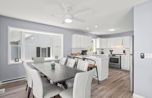 Shelbyville House | Serenity Shores - Lakeside/Dock/Boat Rentals