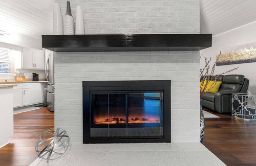 Fayetteville House | Serenity Spot- Charming 3-bedroom house 20 minutes from the Airport.