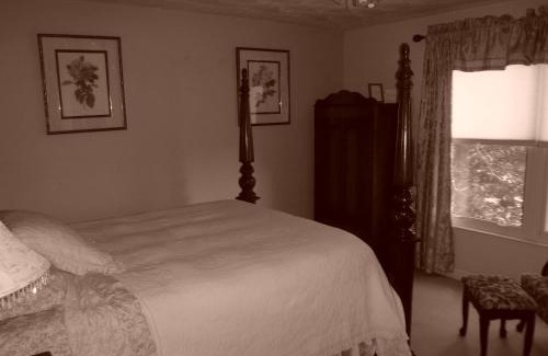 Brownsville House | Serenityhill bed and breakfast