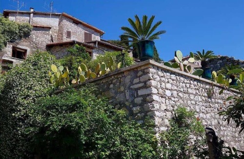 Sermoneta Villa | Sermoneta, Historic Stone Village House with Pool, in a Medieval Hill Town Close to Rome and Naples