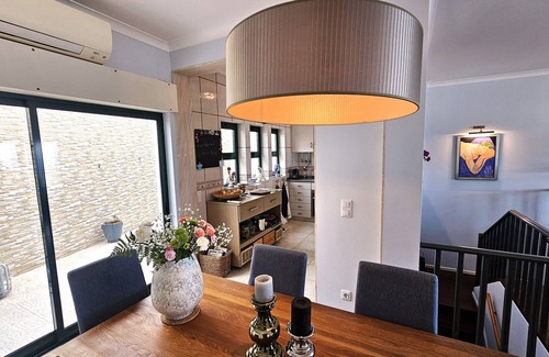 Santiago House | Sesimbra, Villa Luxueuse, Vue Superbe sur Océan, Port, Plage, 6/7 Voyageurs