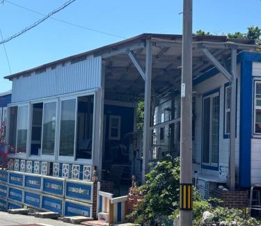 Motobu House | Sesoko Terraceビーチへ徒歩5分眺めのいい家,お一人又はお二人様の場合は母屋のみのご利用になります