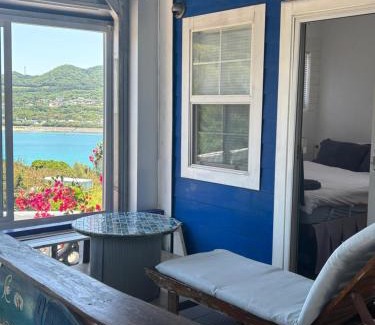 Motobu House | Sesoko Terraceビーチへ徒歩5分眺めのいい家,お一人又はお二人様の場合は母屋のみのご利用になります