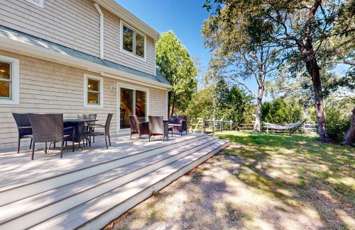 Oak Bluffs House | Set Sail