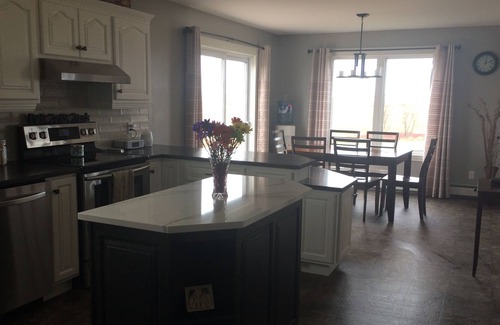 Borden-Carleton House | Seven Mile Bay private country home, access to quiet beach.