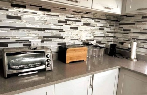 Ocean City House | Sha-Dow Villa by the Airport 3BR
