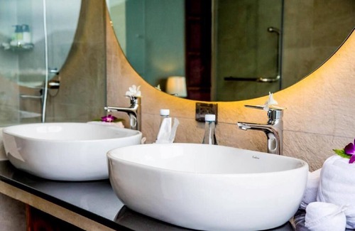 Patong Resort | (SHA+)Sky Standard with Plunge Pool (A)