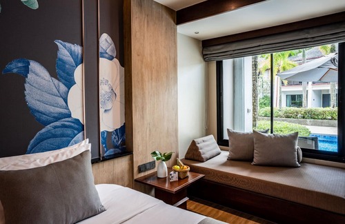 Khuekkhak Hotel | (SHA+)Spacioua Pool Access for two (P07)