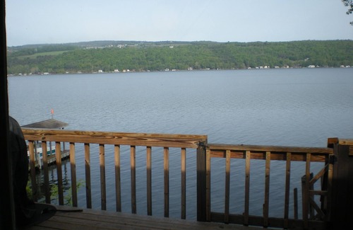 Hammondsport House | Shade of Gray at Splitrock
