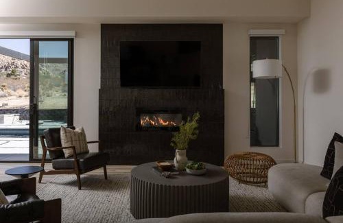 Panorama Heights House | Shadow By The Cohost Company