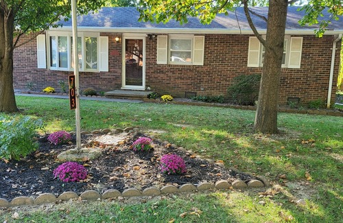 Olney House | Shady Shelter - Quiet Comfort, Family Friendly - close to everything!