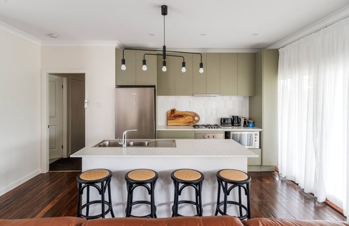Aberdare House | Shalimahs Secret-Beautifully Designed Luxe Cottage *10min to HV Gardens