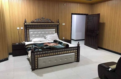 Dhirkot Hotel | Shalimar Hotel and Restaurant