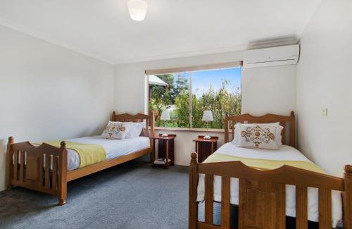 Kangaroo Gully Bed & Breakfast | Shambhala Guesthouse