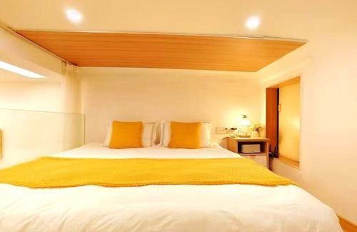 Huaihai Road Commercial Area House | Shanghai Hills&Aromahome UrbanLuxe Homestay