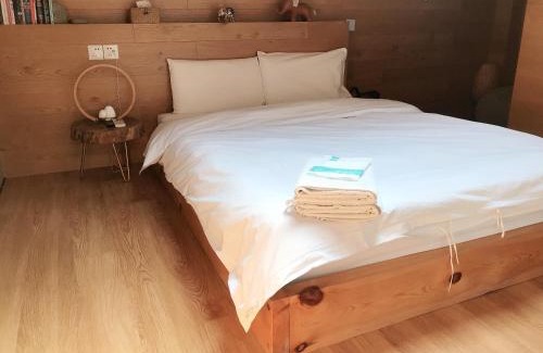Huangpu House | Shanghai Hills & Gefii SPACE X close to Metro line 2 Jing'an Temple