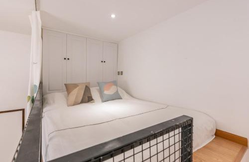 Huaihai Road Commercial Area Apartment | Shanghai Hills&XING 1882 Homestay Near Line2 & Line12 West Nanjing Rd - Jingan District