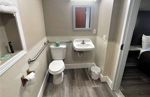 Seekonk Hotel | Shangri La Motel