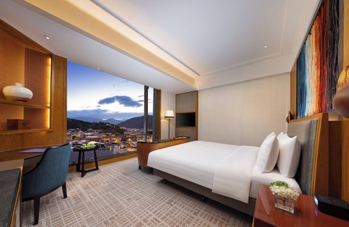 Deqen Hotel | Shangri-La Resort, Shangri-La