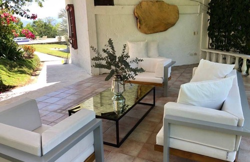 Palestina Villa | Shangri La Yoga and art